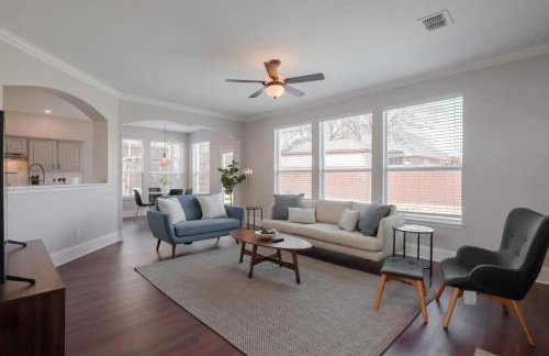 Pearl White Dream Home With Private Pool & Theatre - Foto 6