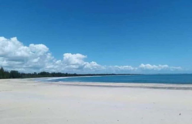 Beachfront Oasis in Mahambo, Madagascar - Chalet Retreat - Foto 17