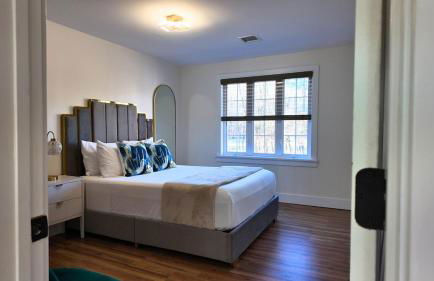 Catskills Escape Hot Tub Massage Chairs & Games - Foto 22