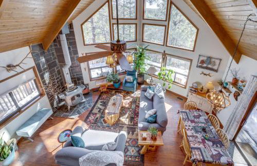 Deck and Scenic Views Munds Park Cabin! - Foto 4