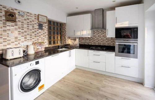 Hogwarts Hideaway Themed Property - Foto 10