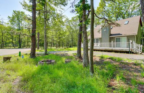 Home with Fire Pit in Jim Thorpe 6 Mi to Dtwn! - Foto 25