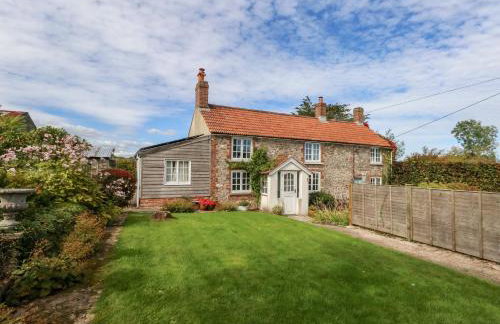 Little Orchard - Photo 1