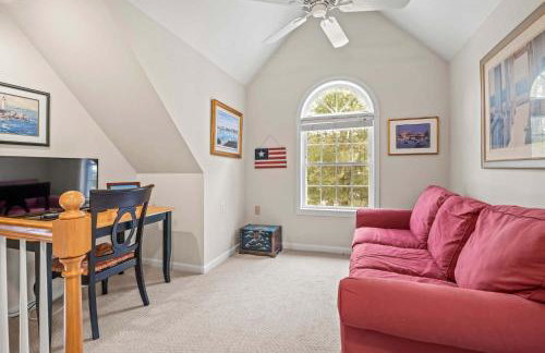 Cozy Bungalow Close to Downtown - Foto 17