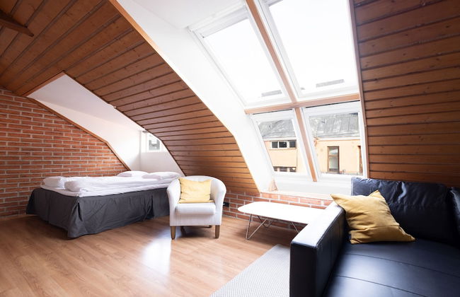 2ndhomes 2-Story Penthouse w Balcony - Foto 12