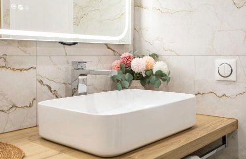 86m- Spacious 3 room apartment with large terrace - Foto 20