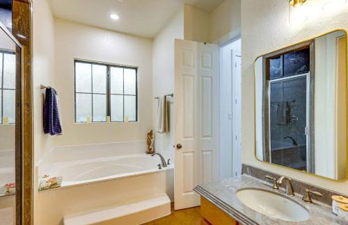 3 Mi to Lake! Belton Getaway with Outdoor Kitchen - Foto 16