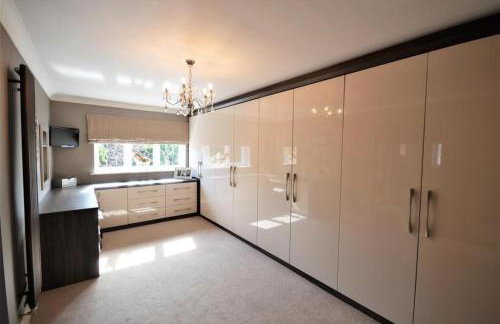 Lavish4Bed Mansion in Warrington - Foto 11