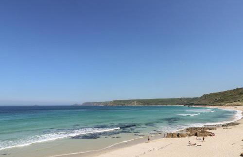 Gurnard's Cottage - Photo 35