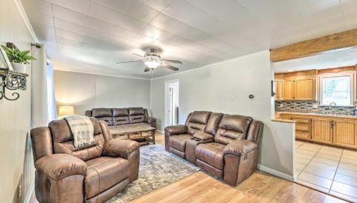 Family-Friendly Sanctuary BBQ, Patio and Yard - Foto 5