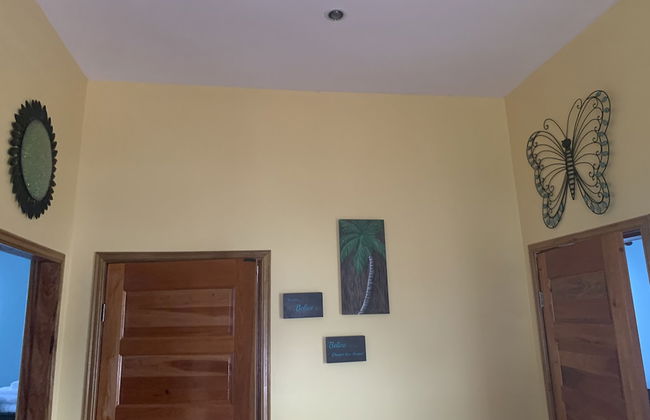 The Lily Pad - Photo 9