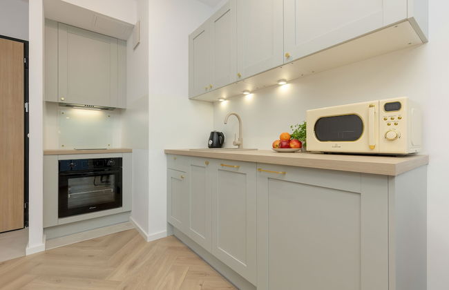 Modern Apartment With Balcony by Renters - Foto 9