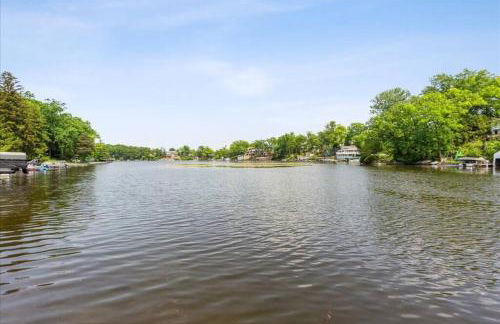 All Sports Lake House on Lake Orion! - Foto 32