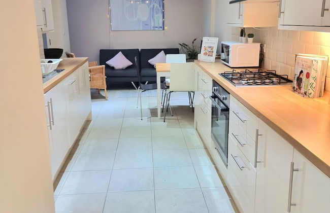 Urban Stay Oxford Gardens Apartments - Photo 36