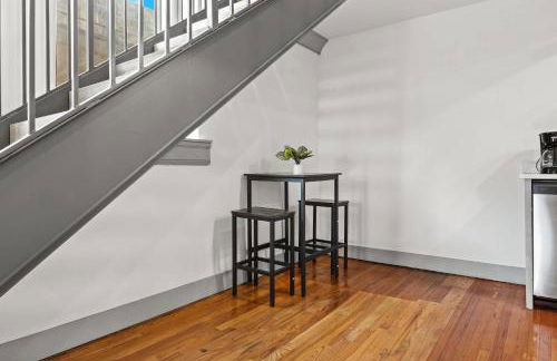 Chic and Comfy Unit w Free Parking Medical District - Foto 23