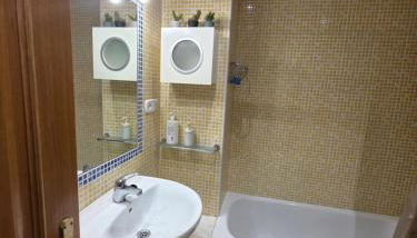 Torre Gijón - Espacioso y luminoso - 3 dormitorios - Foto 5, towels