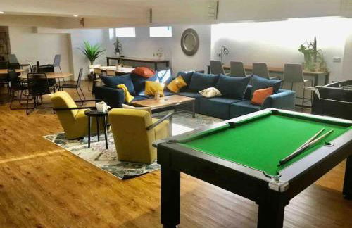 BeeStay - Cosy 1 bed flat in the heart of Cheadle Hulme - Photo 14