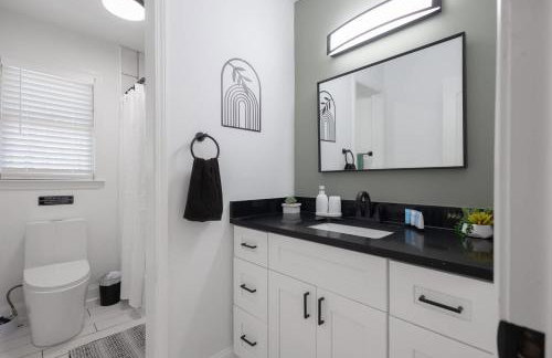 Big Modern Family Home On 1 Acre Land w Firepit & Grill - Foto 17