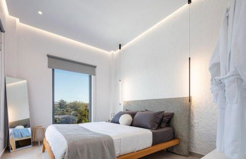 Akonizia Luxury House - With Private Heated Pool and Jacuzzi - Photo 44