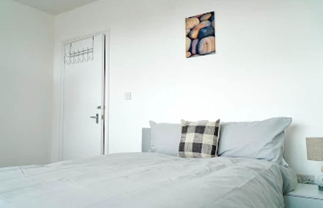 Clean, Spacious 2-bed Apartment in Brierley Hill - Foto 2