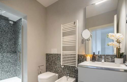 Design Apartment with Balcony on the Grand Canal R&R - Foto 8