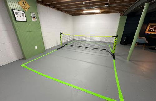 Mason Ohio Home large private yard firepit game room - Foto 66