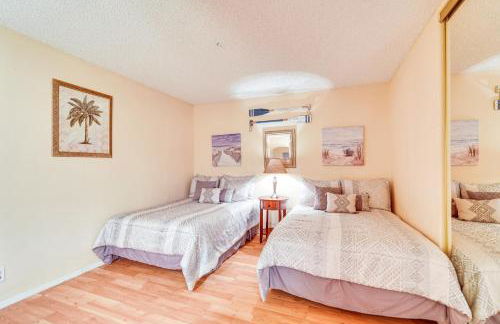 Walk to Golf and Beach Queens Bay Resort Condo - Foto 16