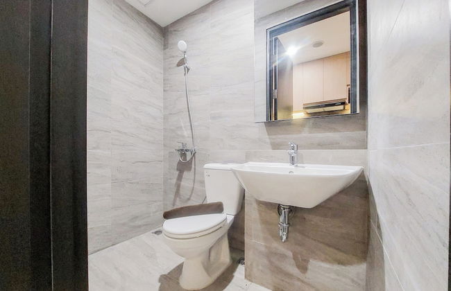 Restful And Cozy Stay Studio With Balcon At Collins Boulevard Apartment - Photo 8