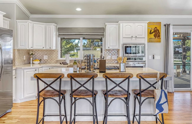 Temecula Wine Country Home w/ Pool, Hot Tub, Game Room & Vineyard Views - Foto 11