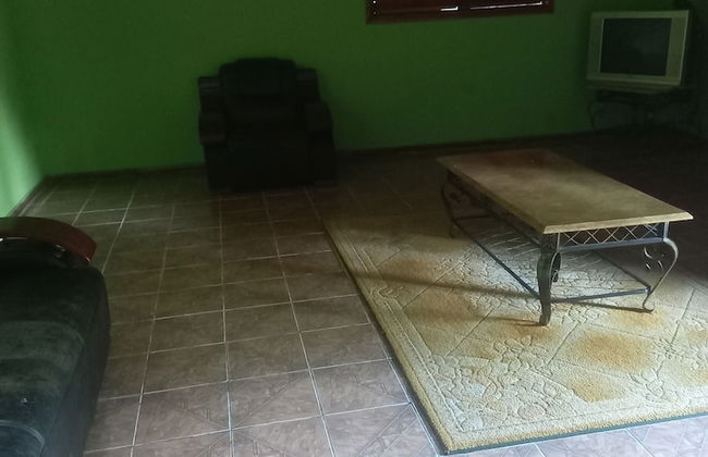 Deano's Cottages - Photo 37