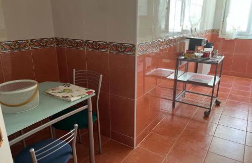 Piso en el centro de Laredo a pie de playa - Foto 6