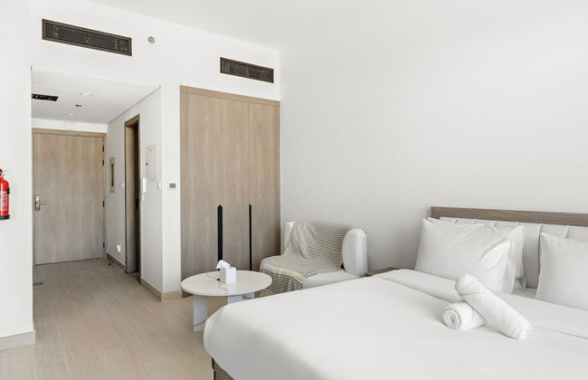 Stylish Studio in New Residence With Pool and gym - Photo 5