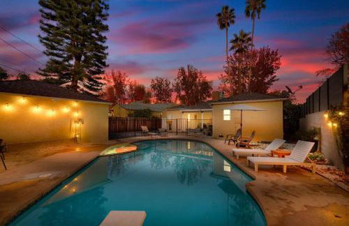 Valley Oasis Pool Hot Tub Near Universal - Foto 7