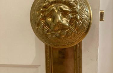 Pineapple House, Spacious 1st Floor Apartment! City Center! 96 Walk Score! FREE parking! - Foto 15