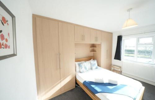 Private Rooms-Private Bathrooms-Near Airport- CABIN CREW paradise - Foto 36