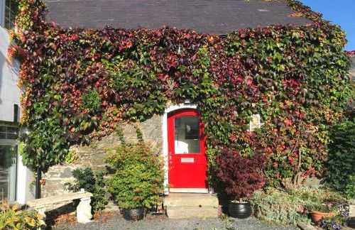 The Byre (Unusual and Different). - Foto 1