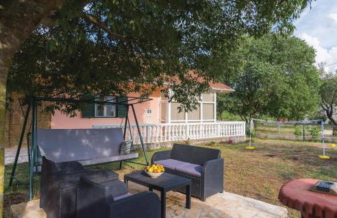 Lovely Home In Unesic - Foto 10
