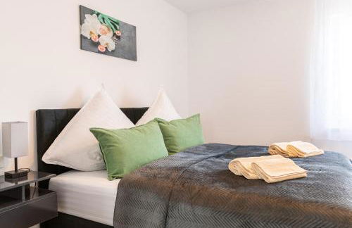 SmartStay Apartment 91 m2, Balkon, Parkplatz, Self Check-in, 2 WCs, Kaffeevollautomat - Foto 19