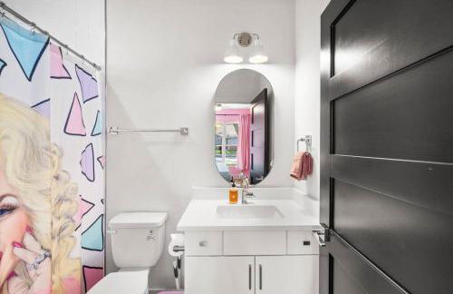 Ultimate Bach 10min to DT IG Walls Every Room - Foto 68