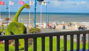 Plazza front de Mer - Photo 4