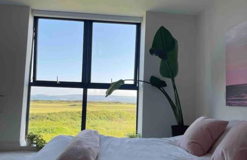 Seafront apartment with spectacular views - Foto 23