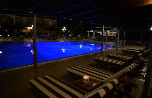 Hotel Kalamitsi Apartments - Photo 21