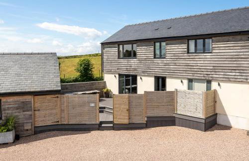 The Farmhouse - Photo 26