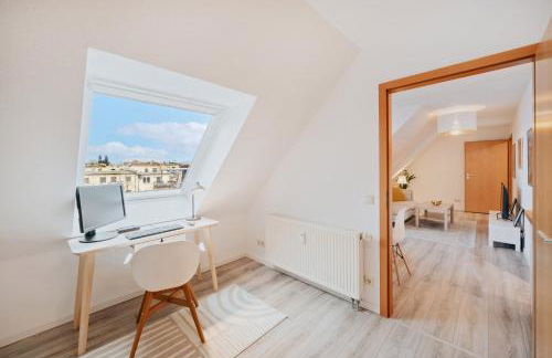 Bliss Place - Serviced Apartment - Arbeitsplatz, Zentral, Küche, Waschmaschine, SmartTV - Foto 6