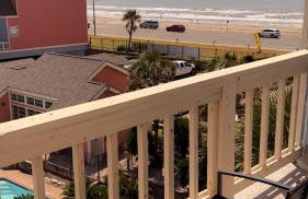 Sun-Kissed Stays - Photo 20