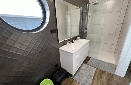 Luxury villas with heated pool & panoramic ocean & valley views - Foto 17