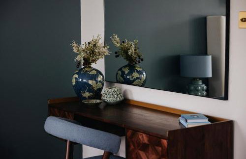 Luxury Fulham Townhouse with a Bar & Games Room - Foto 71