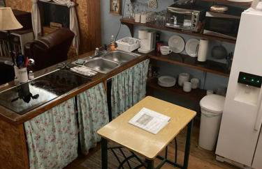 Woodhaven, darling romantic cabin, ATV trails, Mena, AR - Foto 9