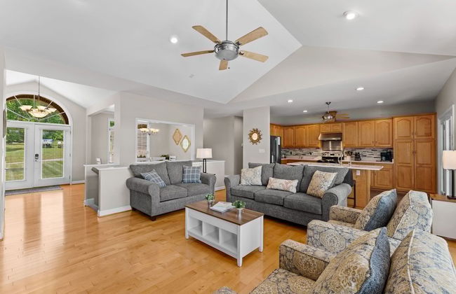 Kool Breeze by Avantstay Boat Ramp Hot Tub - Foto 2