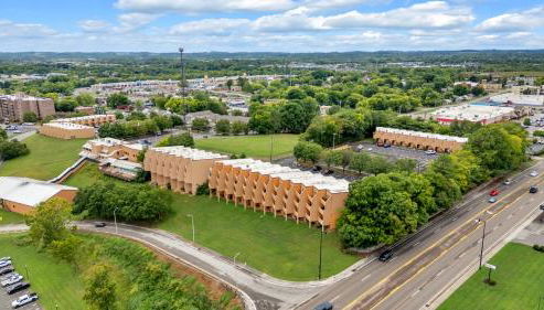 Full Furnished Downtown Maryville Condo - Photo 5